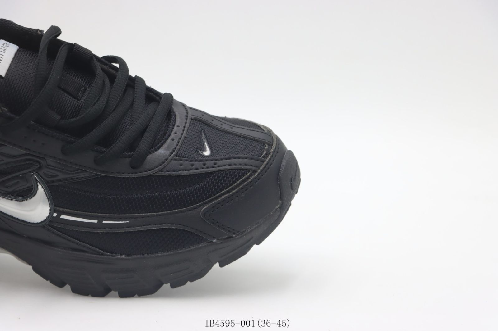 【今日特価】ナイキ NIKE ダッドシューズ ブラックシルバー Black Silver IB4595-001