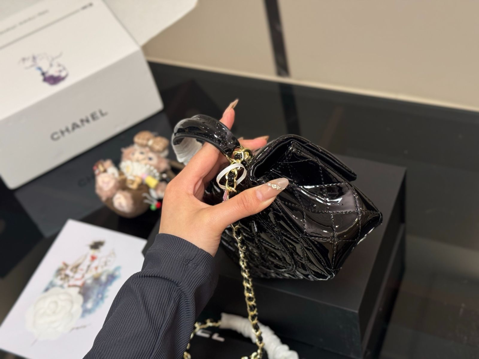【今日特価】Chanel mini CF handle！国内送料無料！限定在庫セール価格です！