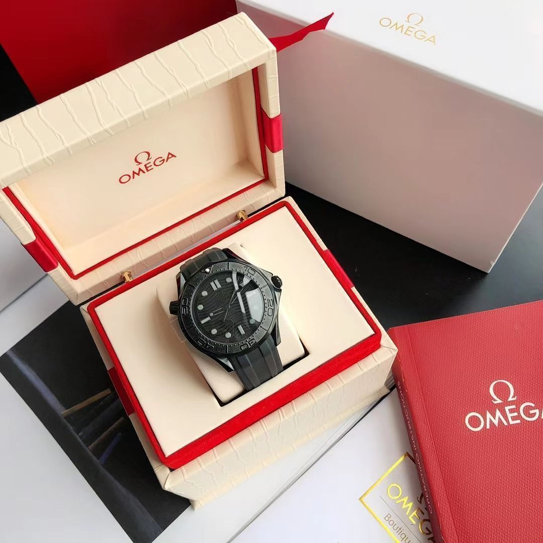 35今すぐ購入へようこそ! ！新品 シーマスター コーアクシャル マスタークロノメーター　　ブラック　42MM 未使用38｜本日限定特価｜新品未使用-