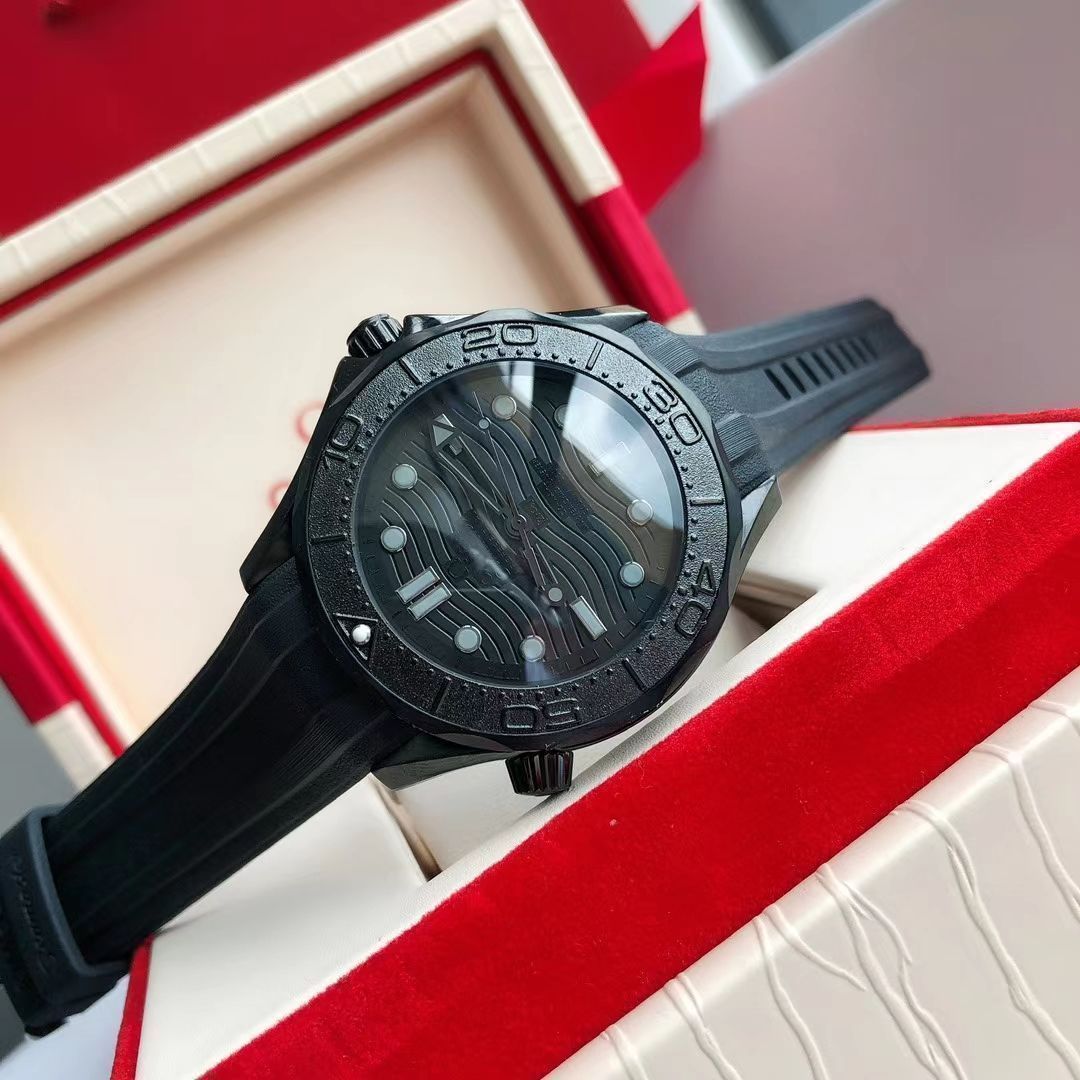 35今すぐ購入へようこそ! ！新品 シーマスター コーアクシャル マスタークロノメーター　　ブラック　42MM 未使用38｜本日限定特価｜新品未使用-