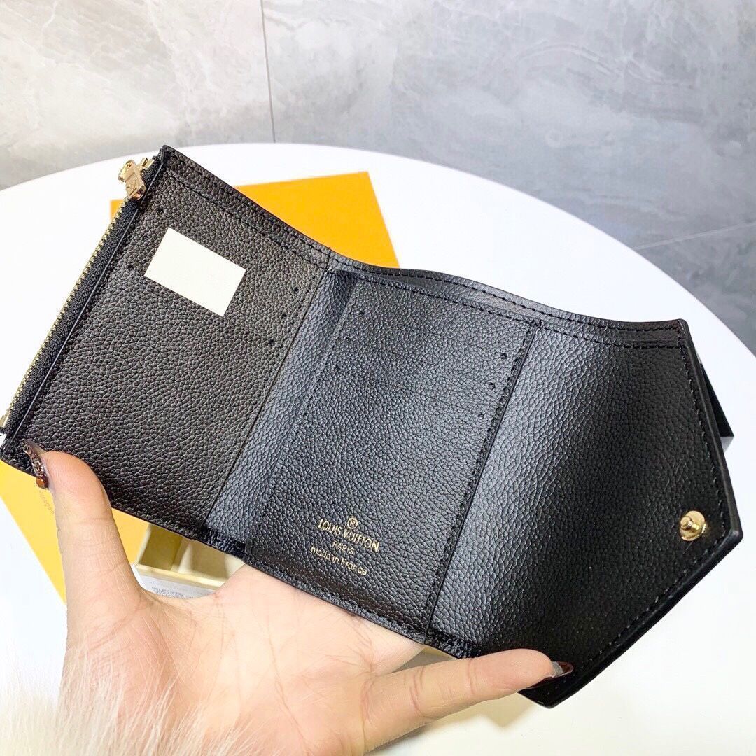 Louis Vuittonルイ・ヴィトン/財布、クレジットカードスロットに紙幣と手形を収納、両用カセット財布、短冊財布は柔らかいエンボスレザーを素材にしている[本日特価|新品未使用品]
