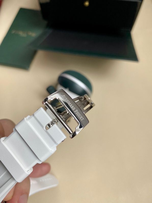 ご購入大歓迎です airbnbの新製品未使用腕時計です 自動巻き｜本日限定特価｜新品未使用