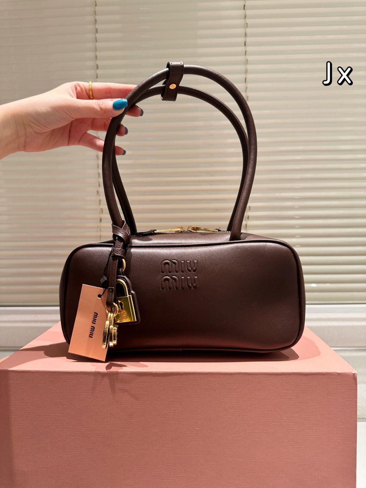 MIU MIU ボウリング/ビジネスバッグ ? 28×12cm [本日特価|新品未使用品]