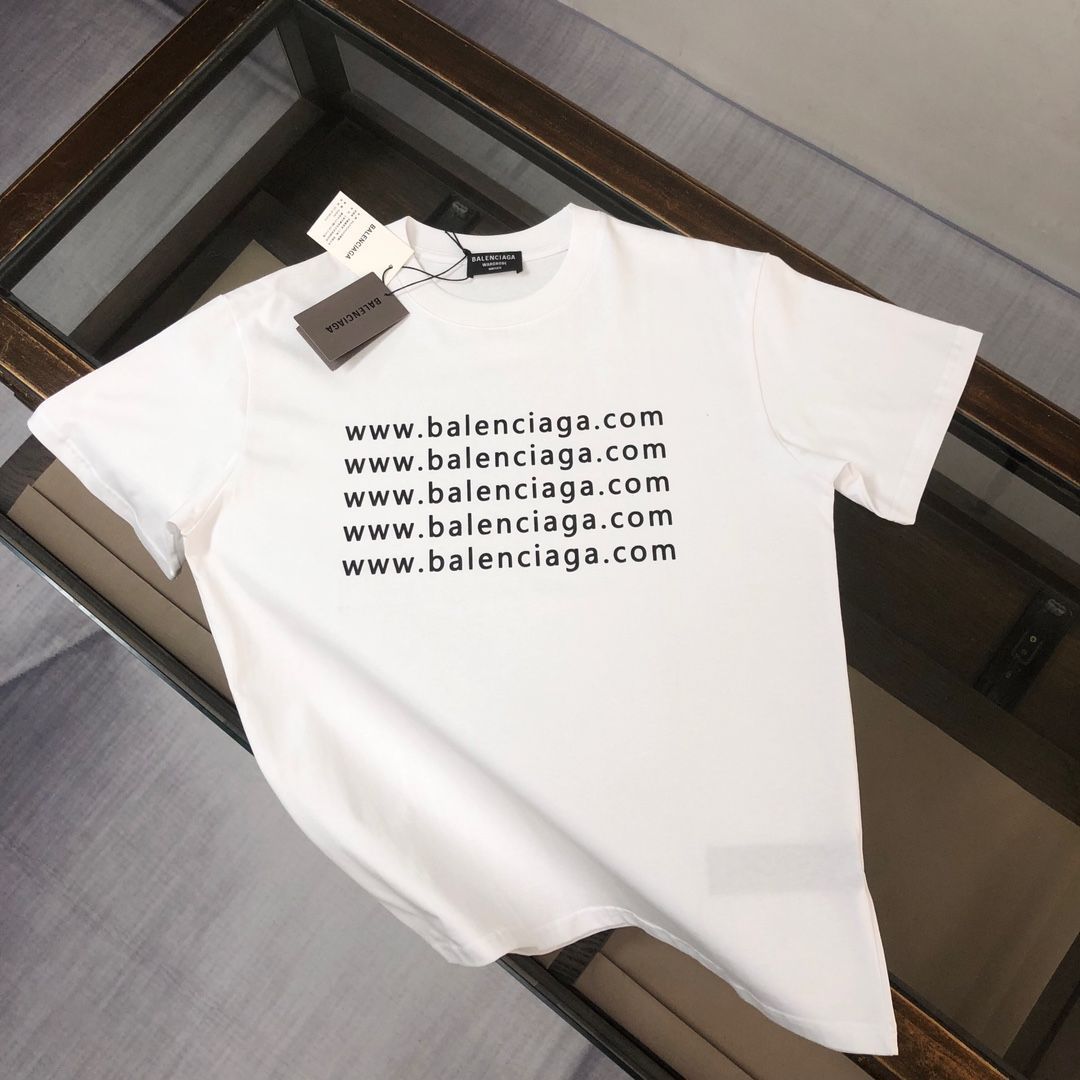 【本日限定特価】BALENCIAGA クルーネックTシャツ - 高品質コットンで快適な着心地[本日特価|新品未使用品]