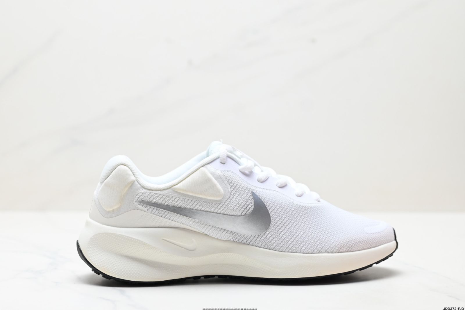 Nike REVOLUTION 7 WIDE ナイキ 通気性 低? ランニングシューズ-MM輸入1