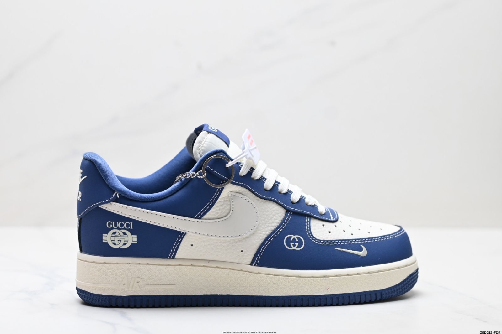 ナイキ(NIKE)エアフォース 1‘07 LV8、純正なロートップエアフォースのシルエットを作り出す