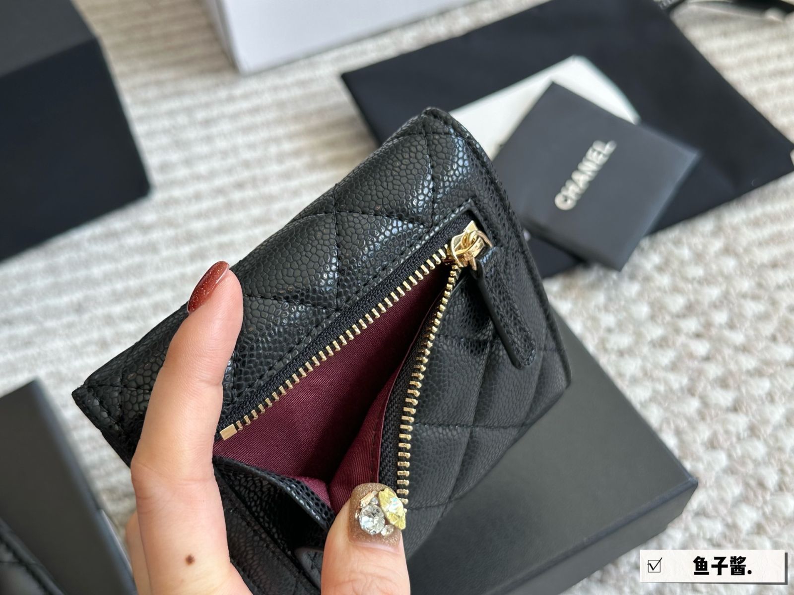 【今日特価】Chanel Caviar Leather / Sheepskin Wallet - シャネル カビアレザー / 羊皮 財布