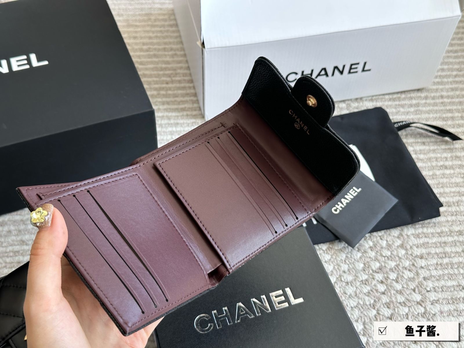 【今日特価】Chanel Caviar Leather / Sheepskin Wallet - シャネル カビアレザー / 羊皮 財布