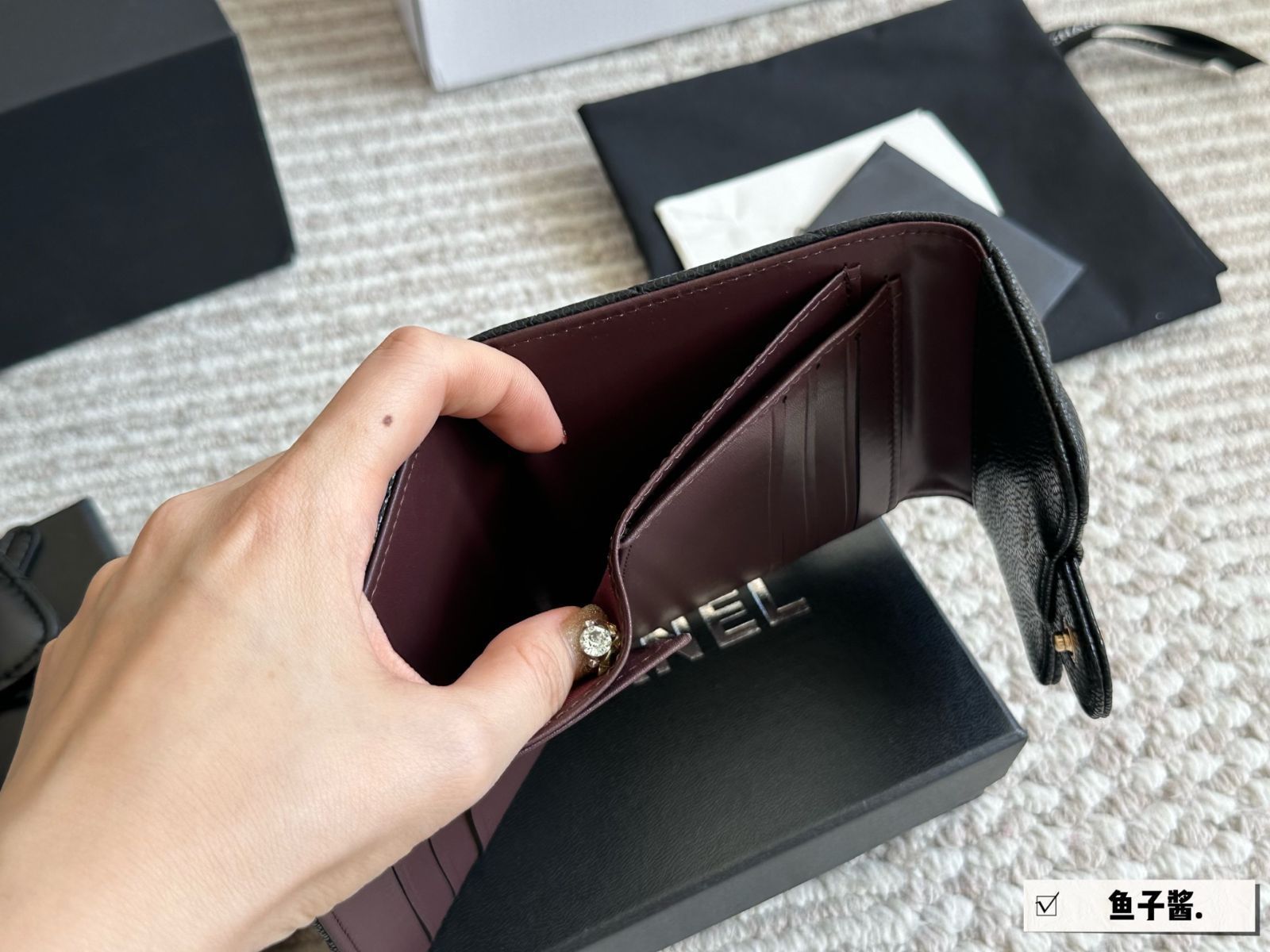 【今日特価】Chanel Caviar Leather / Sheepskin Wallet - シャネル カビアレザー / 羊皮 財布