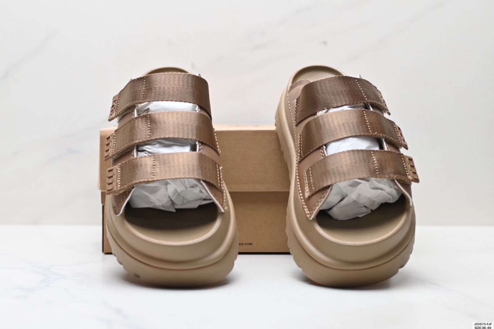 今日特価】UGG 2025 夏の新商品 レディースゴールデンシリーズ 厚底