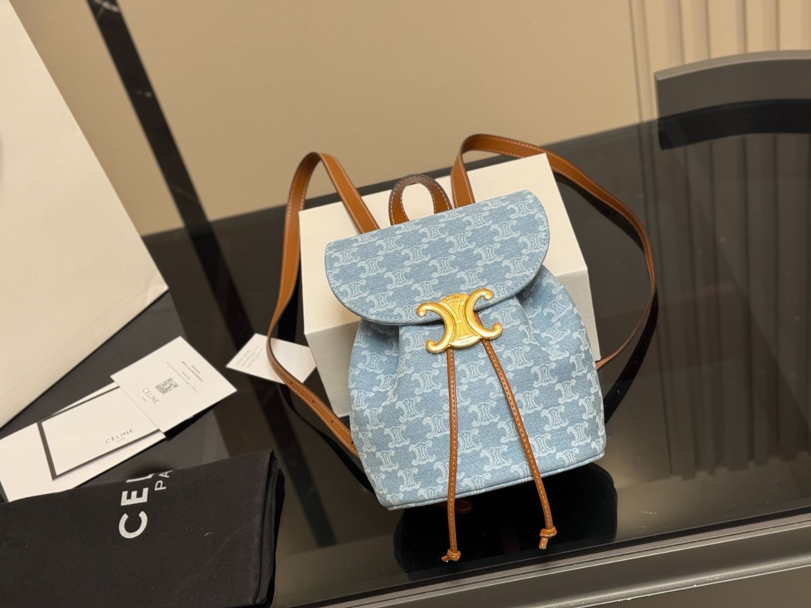 【今日特価】Celine セリーヌ ミニ ダブルショルダーバッグ 牛皮（18×21cm）