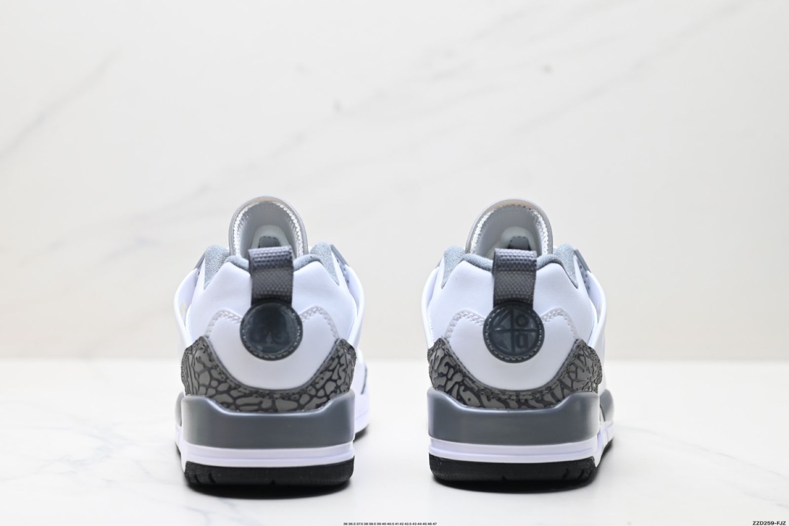 ナイキ Nike Air Jordan Spizike Low 快適でミックスマッチしやすく、滑り止めで耐磨耗性があるロートップ レトロバスケットボールシューズ。