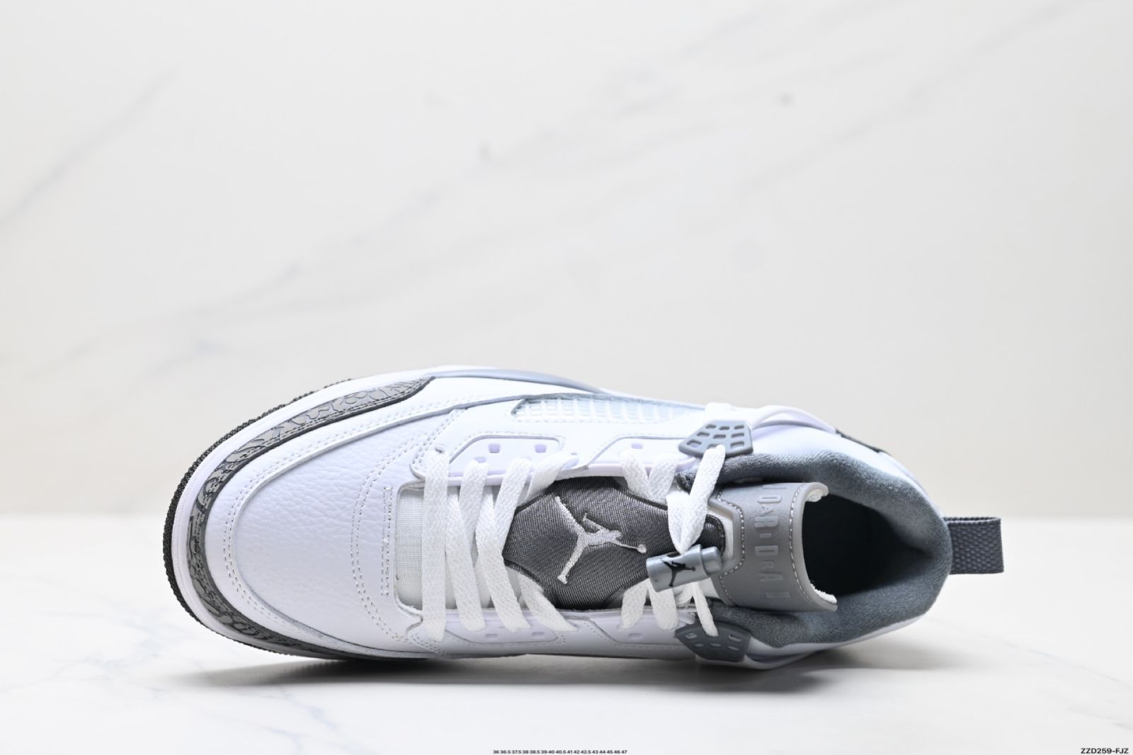 ナイキ Nike Air Jordan Spizike Low 快適でミックスマッチしやすく、滑り止めで耐磨耗性があるロートップ レトロバスケットボールシューズ。