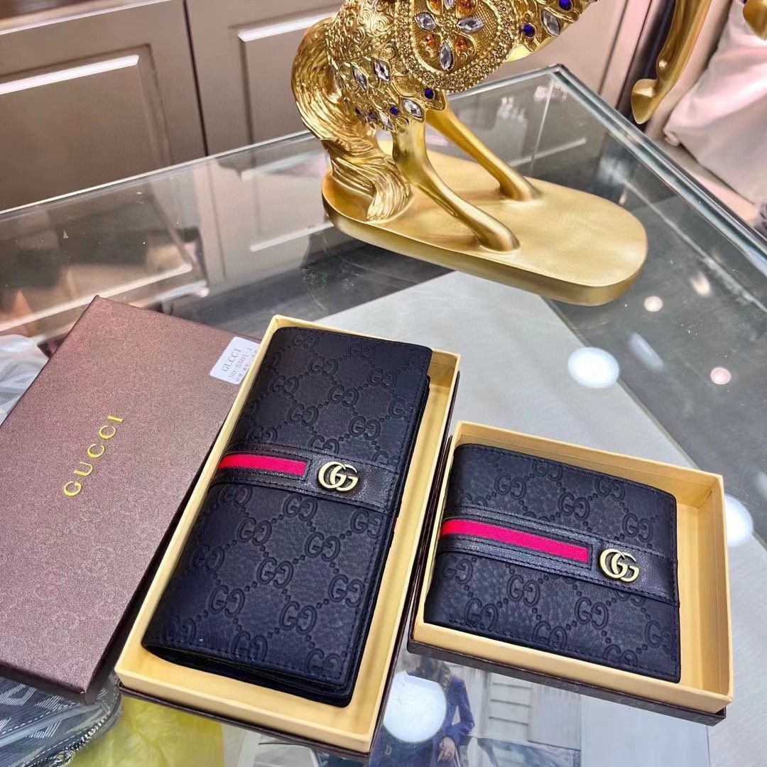 Gucciグッチ/ウォレット、クレジットカードスロットに紙幣と手形を収納、両用カードバッグウォレット、甘皮長短金二つ折り[本日特価|新品未使用品]