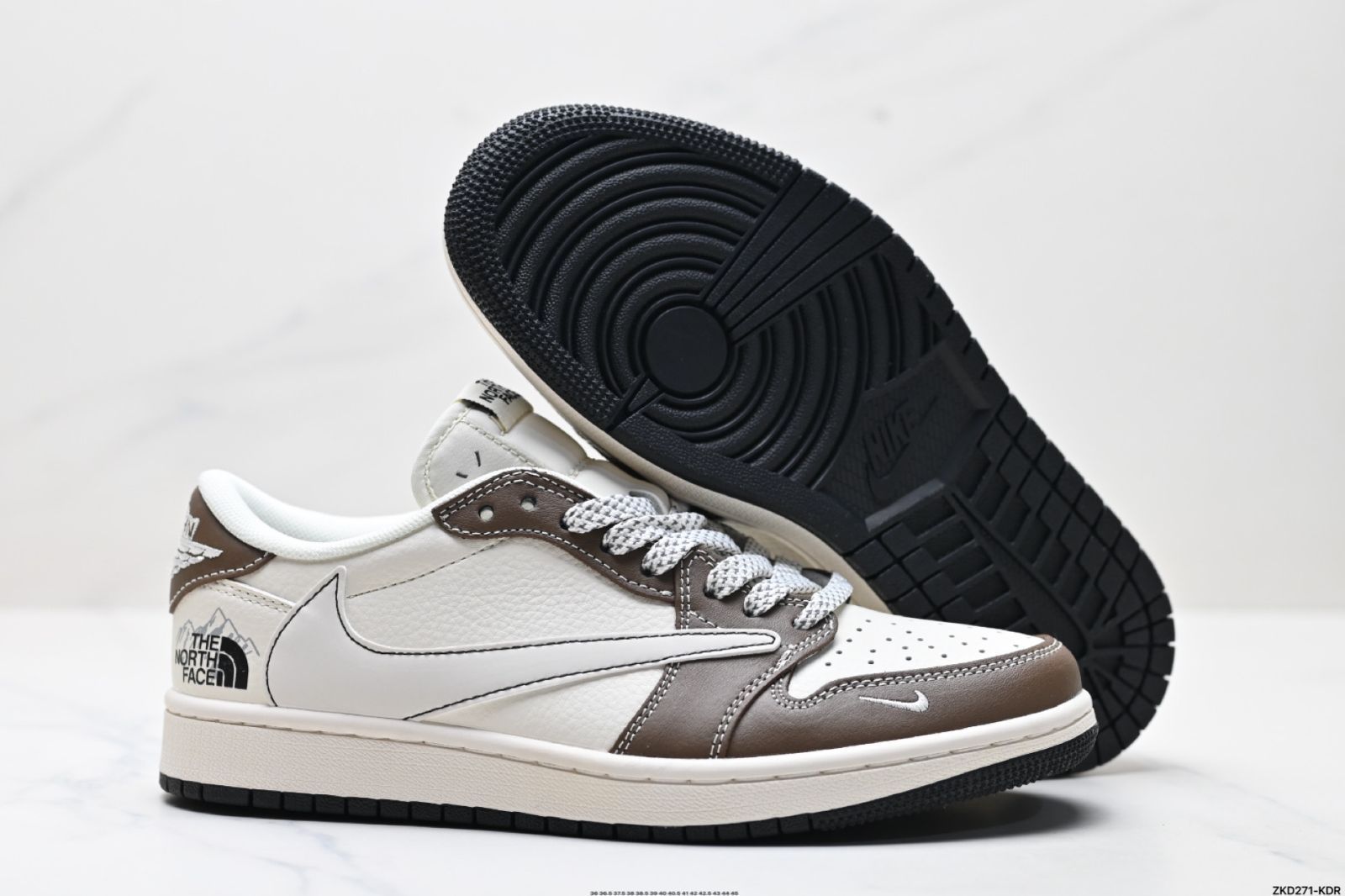全新未使用Nike AJ1 逆スウッシュ Travis Scott x エアジョーダン