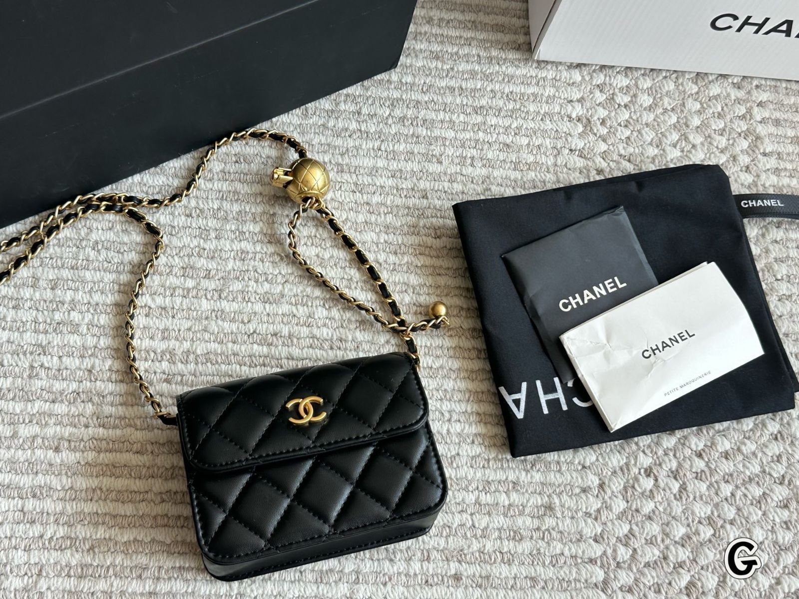 【今日特価】CHANEL 小金球シリーズ 菱格紋チェーンバッグ