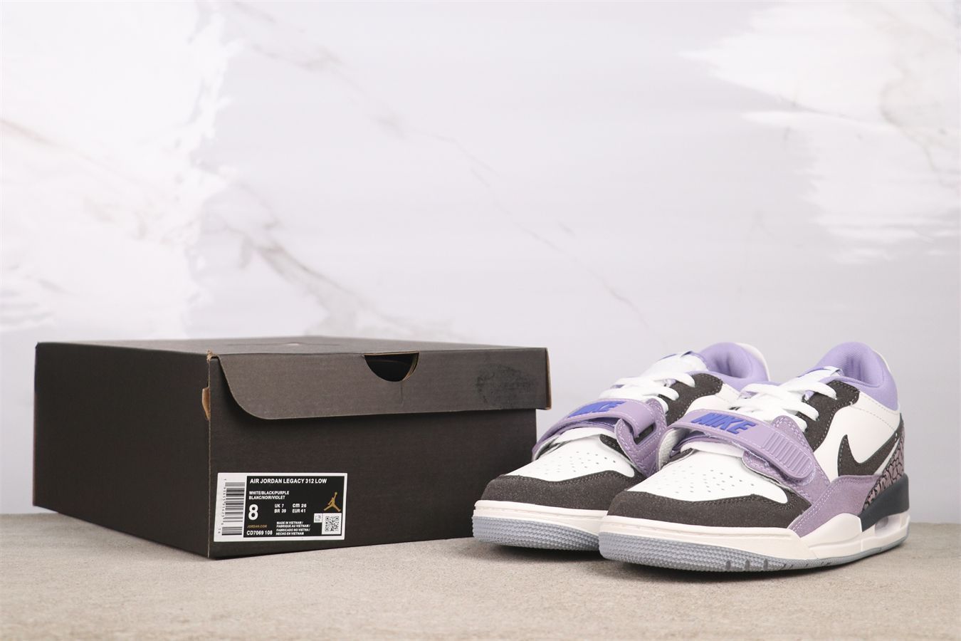 【今日特価】Air Jordan CD7069-108 エアジョーダン CD7069-108 コメットパープル