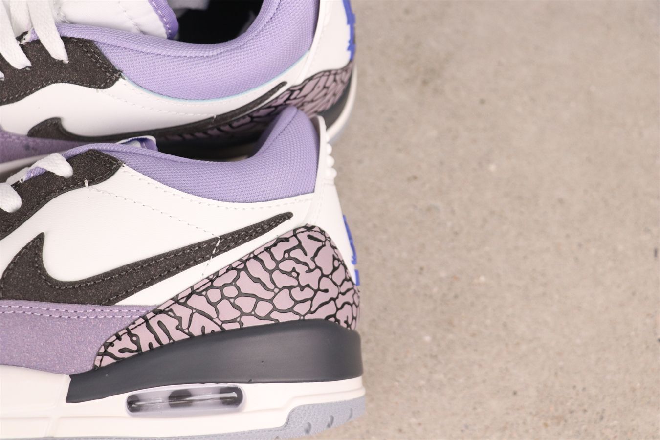 【今日特価】Air Jordan CD7069-108 エアジョーダン CD7069-108 コメットパープル