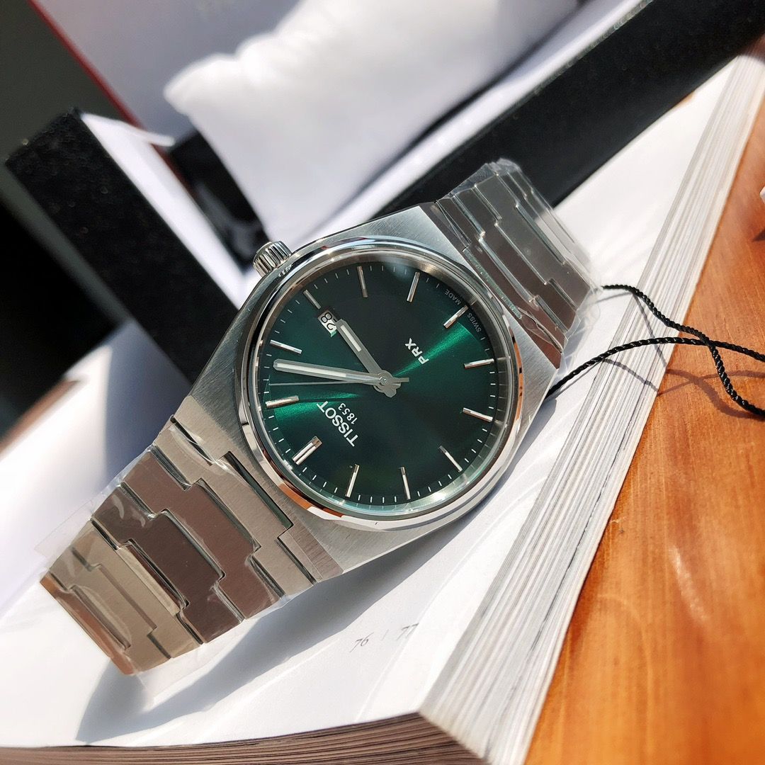 TISSOT ティソ メンズ腕時計 40mm｜スイス製クオーツ×サファイア 