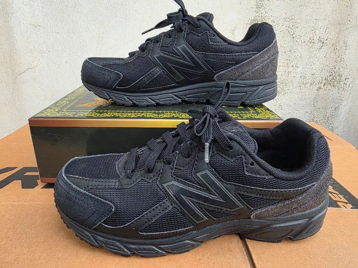 ニューバランス 480 v5 ワイド オールブラック 250