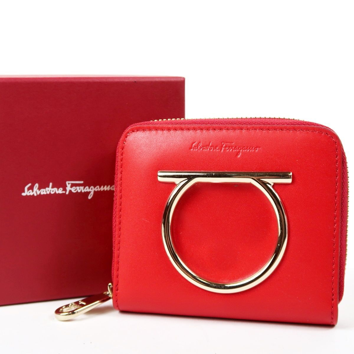 【新品同様・未使用】Ferragamo フェラガモ ジッピーウォレット 財布 レッド ブランド 小物 レザー【IS75】