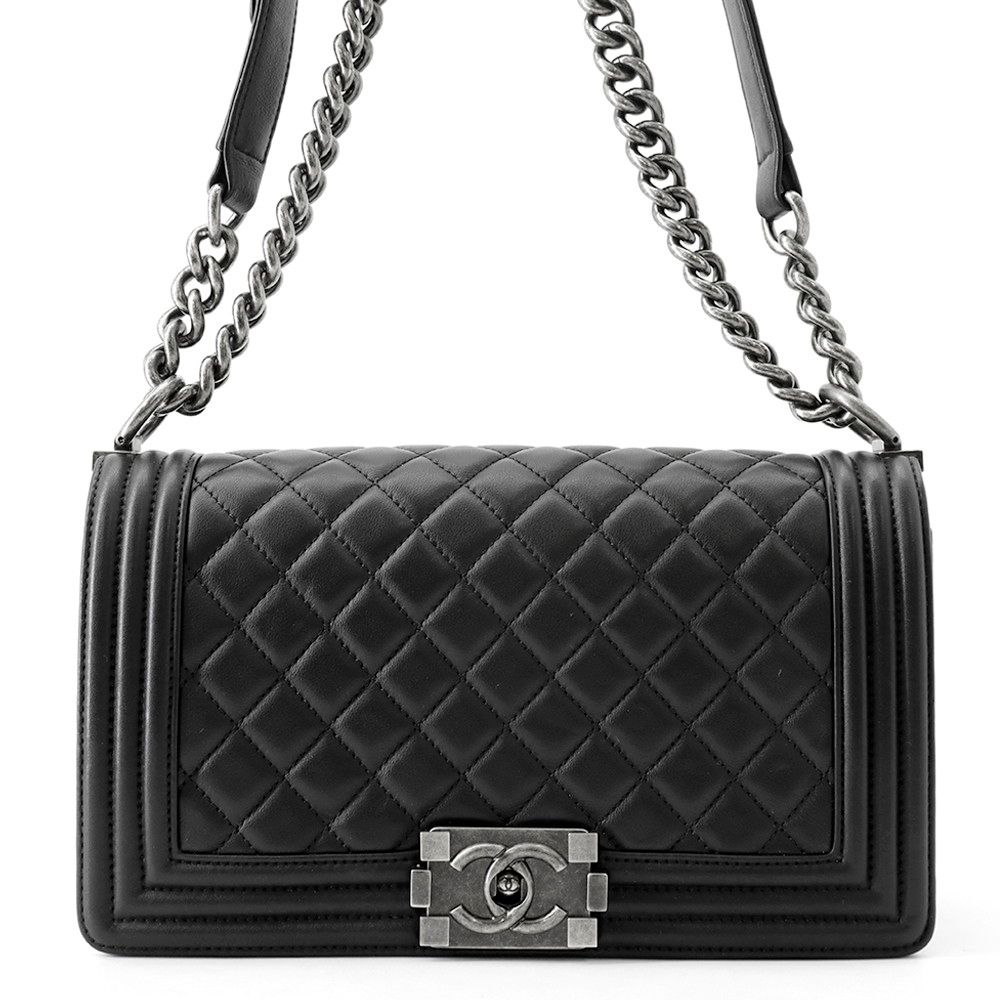 シャネル チェーンショルダーバッグ マトラッセ ココマーク ボーイシャネル ラムスキン A67086 CHANEL 黒