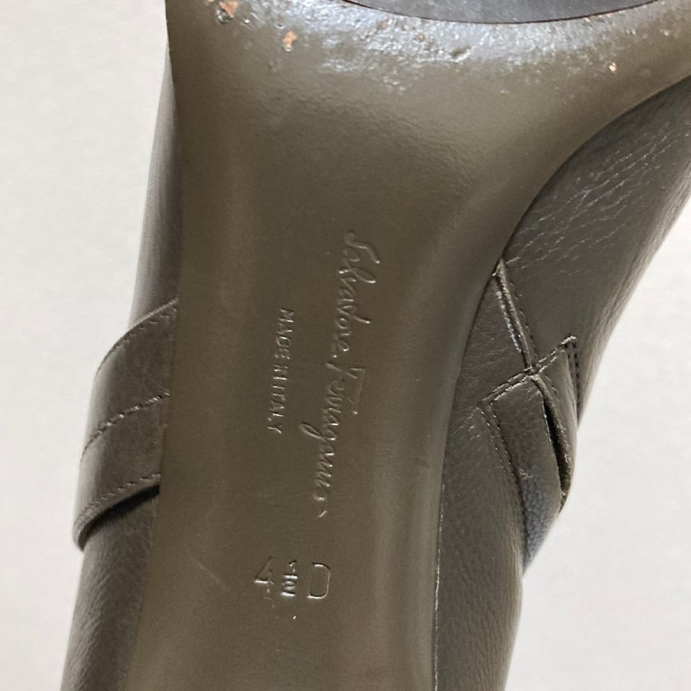 良品 Salvatore Ferragamo サルヴァトーレフェラガモ ガンチーニ金具