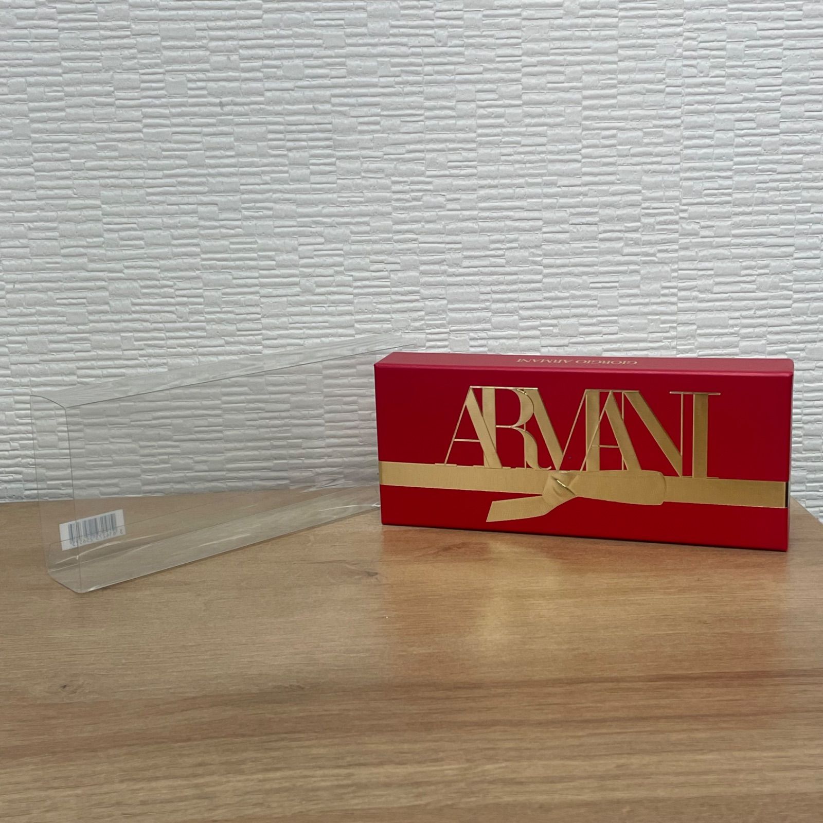 アルマーニ限定フレグランスセット　アルマーニ　ミニチュア　フレグランス　コフレファム　シィ【オードパルファン7ml•パシオーネ7ml・インラブウィズユー7ml】アクア　ディ　ジョイア5ml KKVTRDE