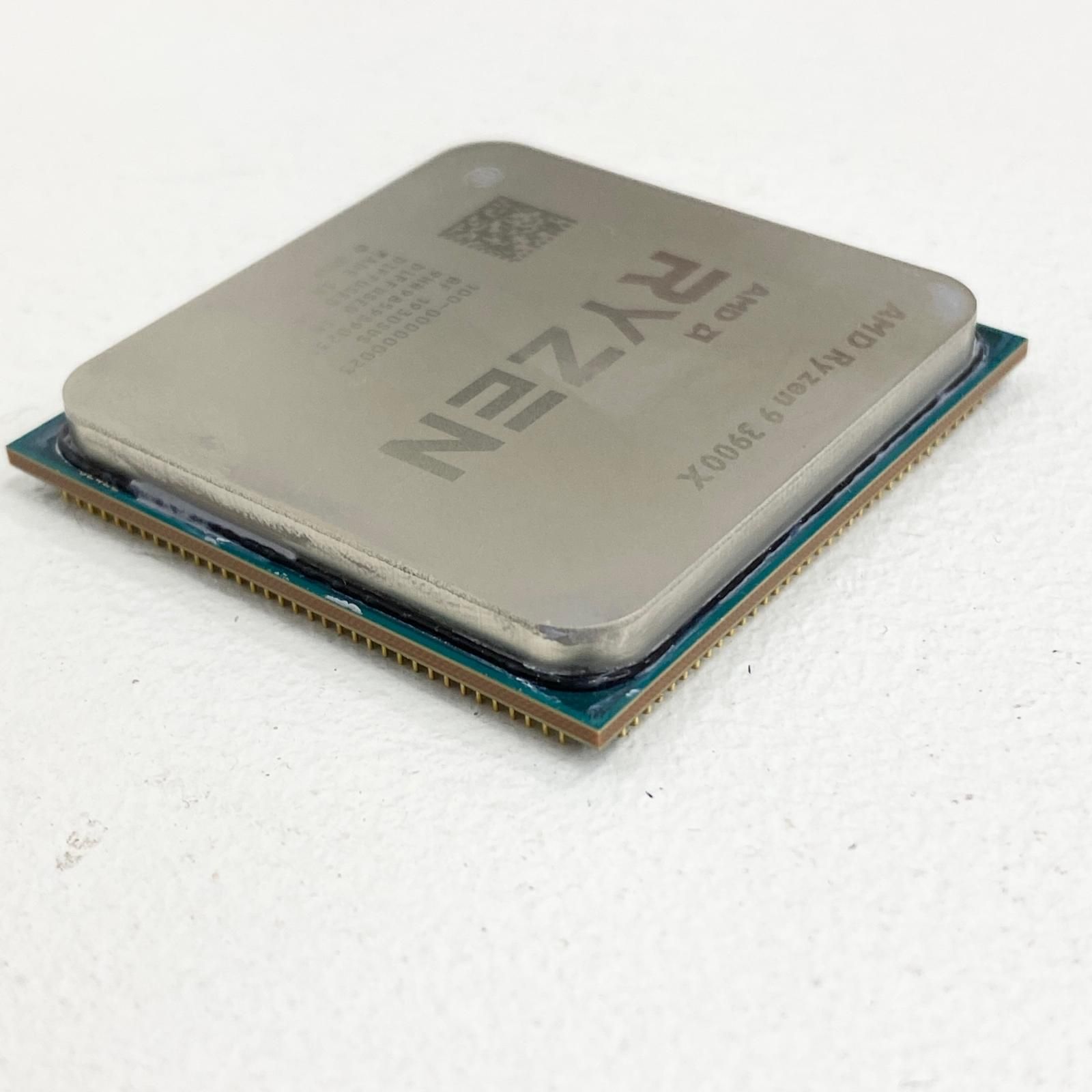 AMD Ryzen 9 3900X BOX CPU 3.8GHz 24コア 兵庫県発 - メルカリ