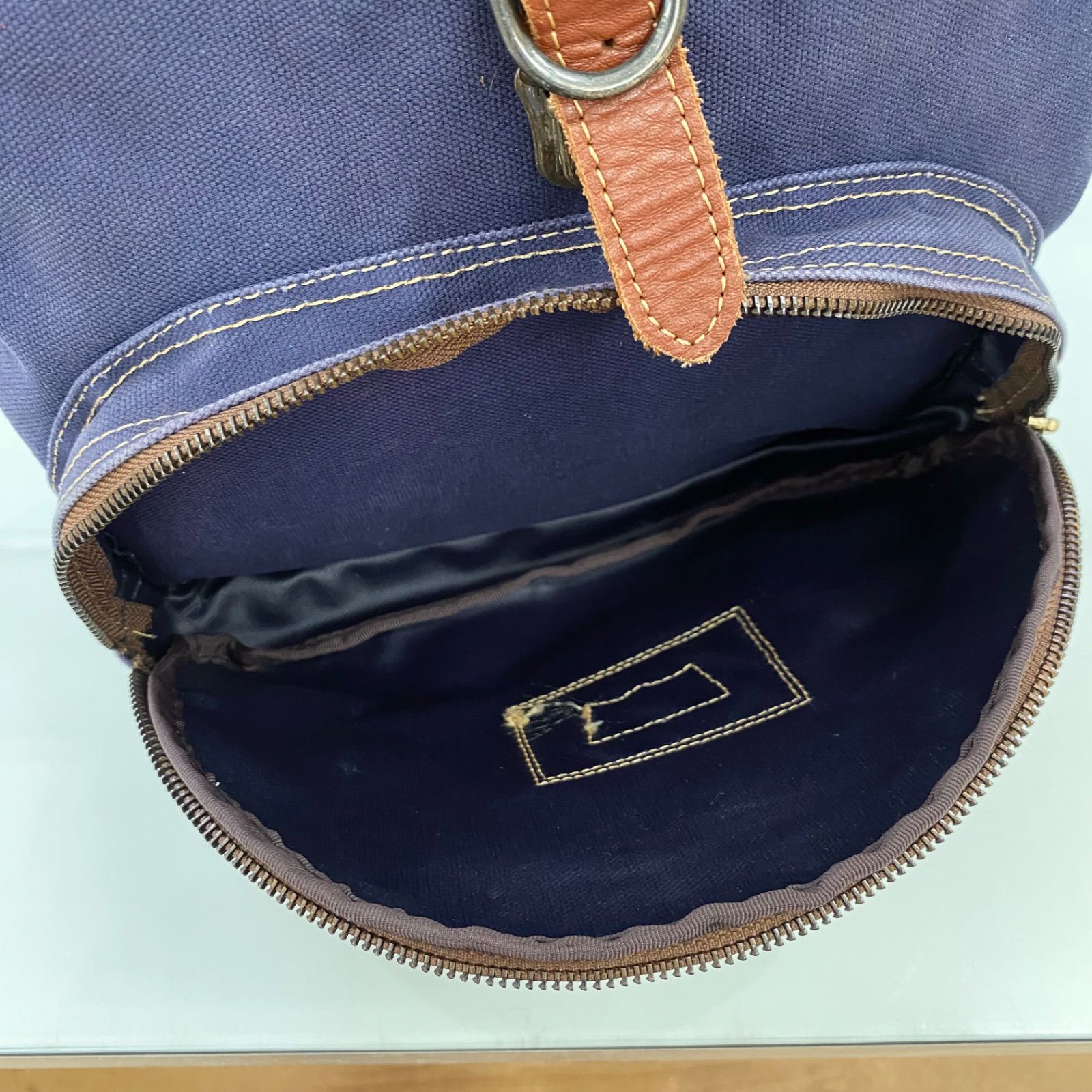 ヴィンテージ90s》 Levi's リーバイス キャンバス生地 ネイビー バック