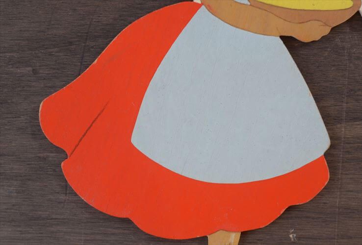 送料無料】西ドイツ製 Mertens kunst かわいい女の子の 木製 壁掛け