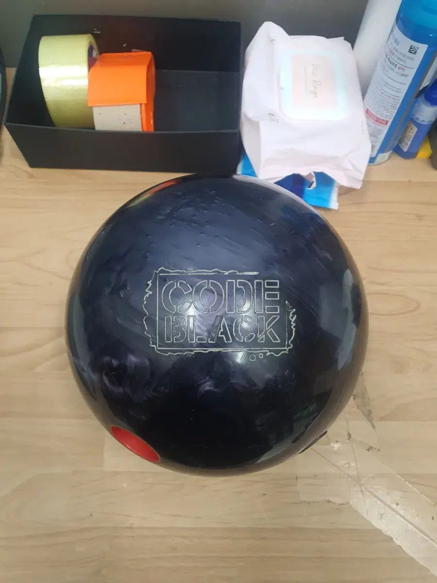 中古ボーリングボール 14p コードブラック