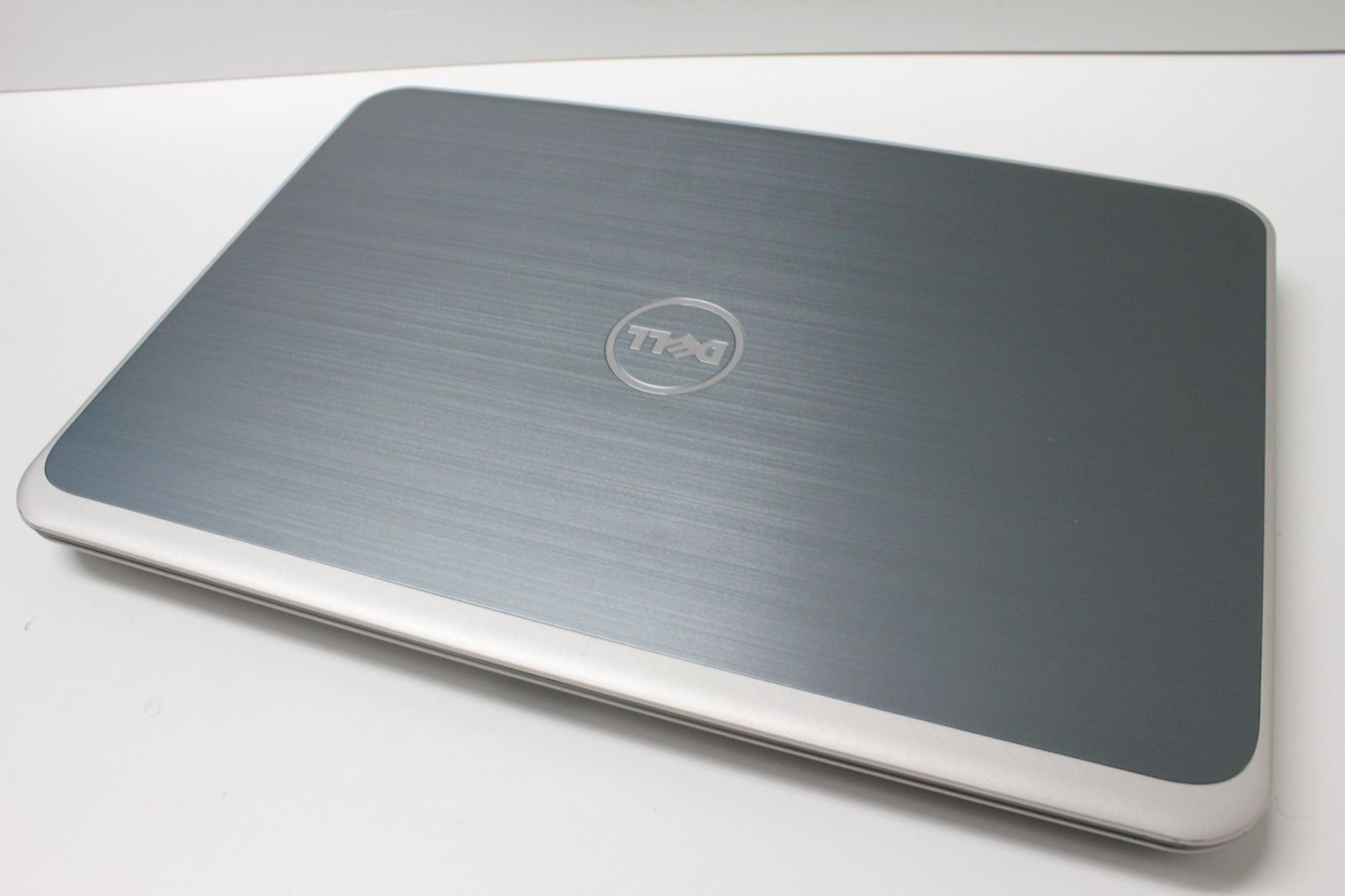 中古】Dell Inspiron 15R-5537 第4世代i3 SSD250GB 8GB - メルカリ