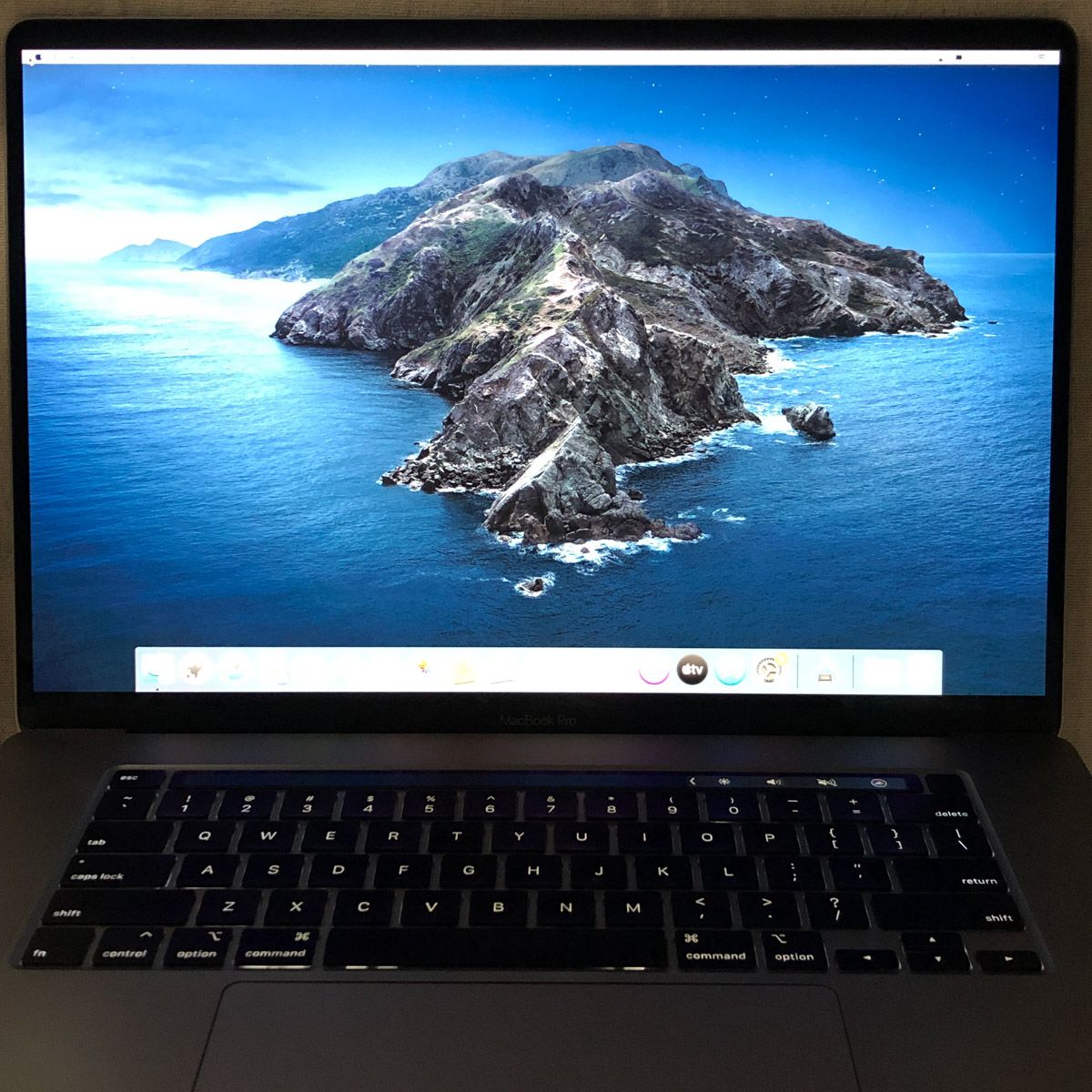 本体のみ】MacBook Pro 16
