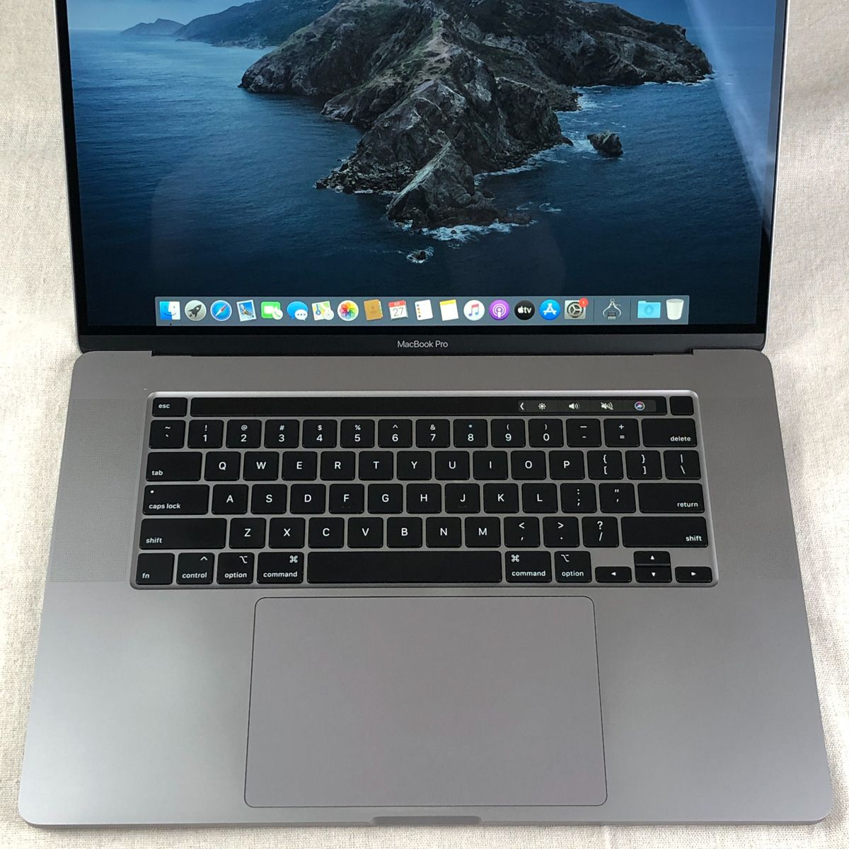 本体のみ】MacBook Pro 16