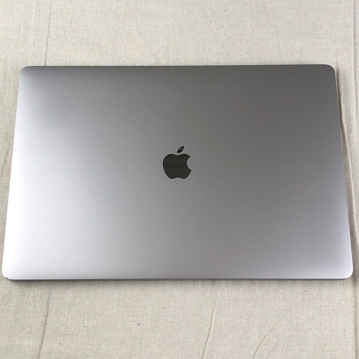 MacBook Pro 16