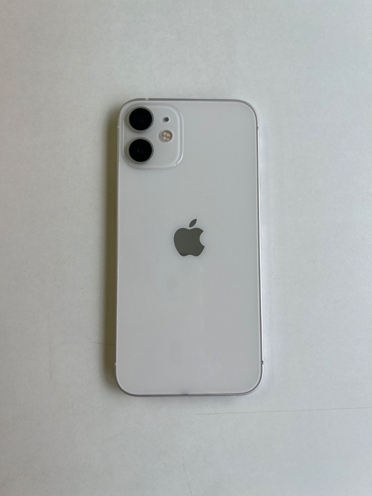 美品 iPhone 12 mini 128GB ホワイト バッテリー100% - メルカリ