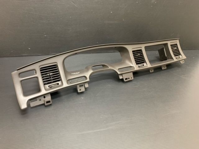 95 96 97　リンカーン　タウンカー　メーターパネル　ダッシュパネル　吹き出し口付き　1995 1996 1997