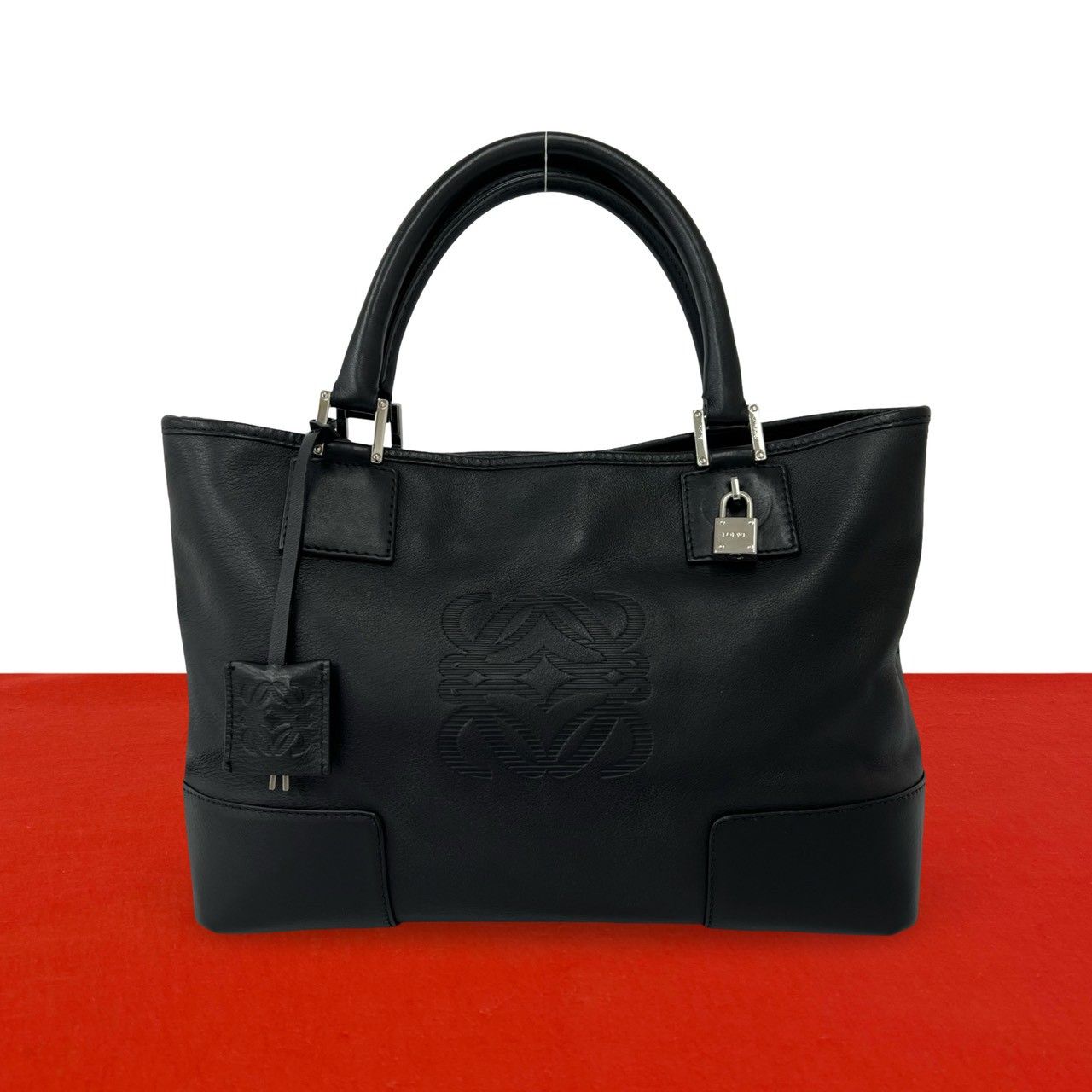 極 美品 希少品 鍵 カデナ付き LOEWE ロエベ アナグラム ロゴ レザー