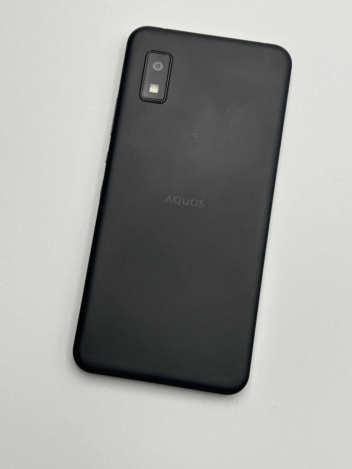 【中古A】AQUOS wish A104SH チャコール SIMフリー 白ロム