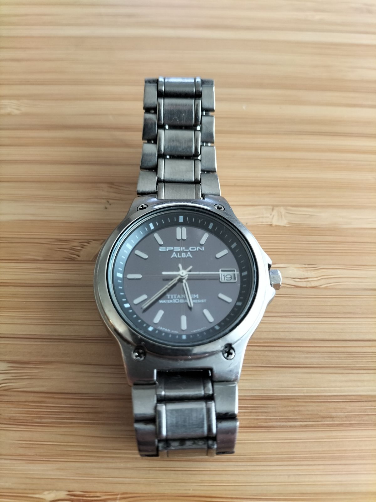 SEIKO ALBA Epsilon メンズ腕時計 ソーラー チタン製 V145-0A20 