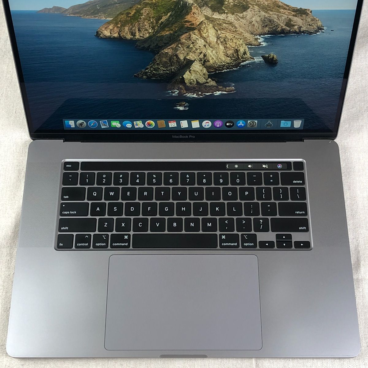 ジャンク MacBook Pro 16