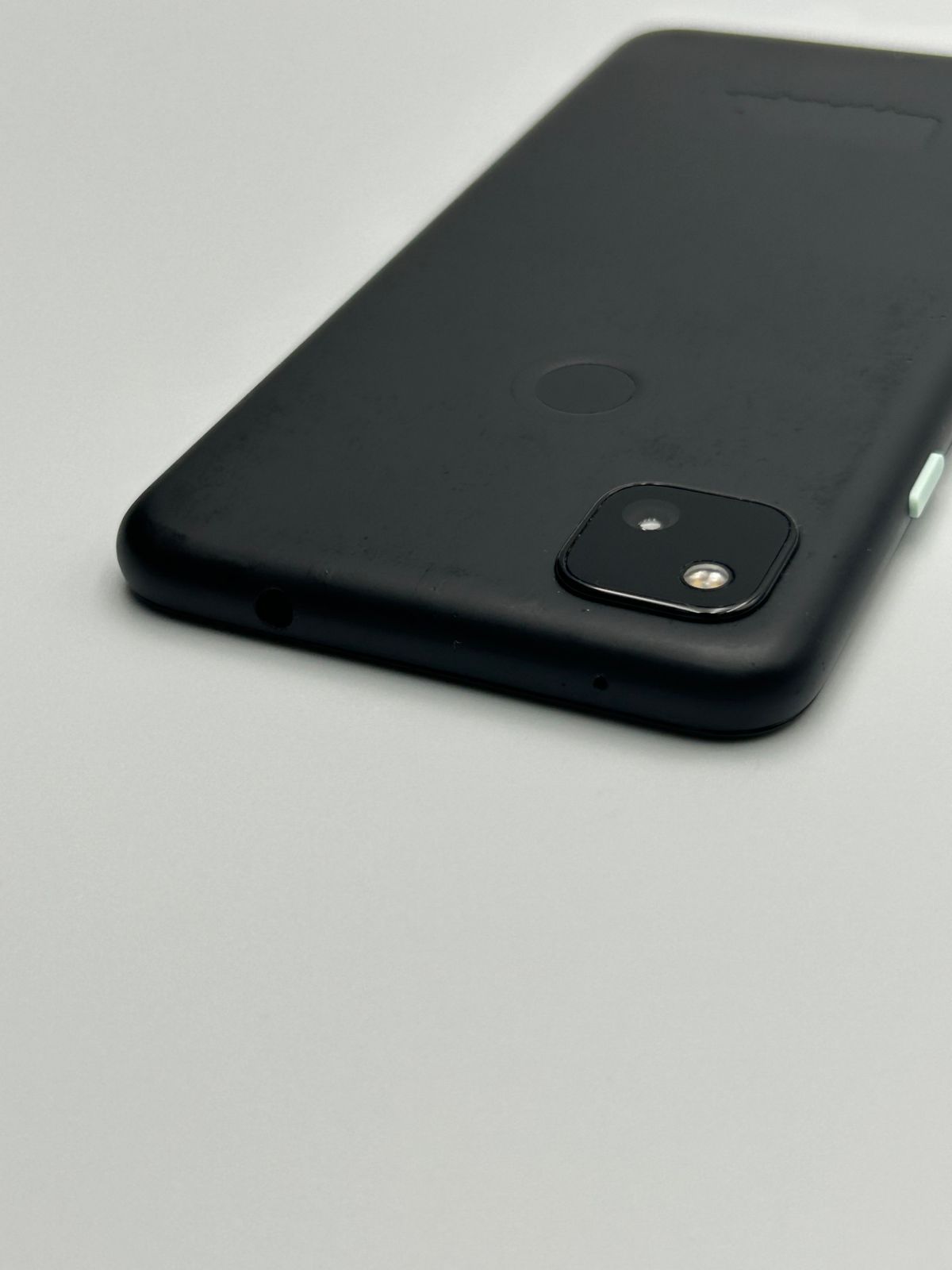 中古D】Google Pixel 4a 128GB Just Black SIMフリー 白ロム - メルカリ