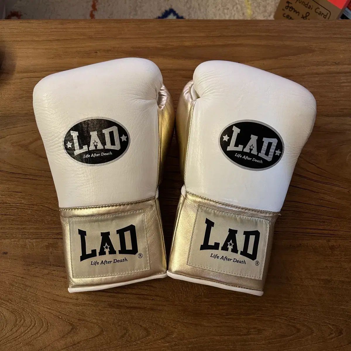 LAD ラド 白/GOLD 14オンス グローブ 出品