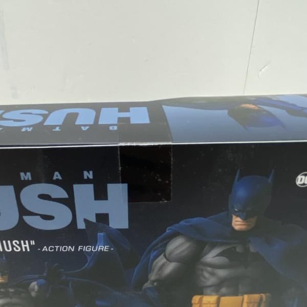 中古】【未開】/ﾌﾞﾘｽﾀｰ剝がれ)マフェックス No.105 MAFEX BATMAN “HUSH