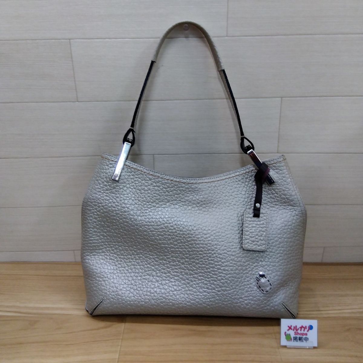 【中古美品】PELLE BORSA (ペレボルサ) Plantシリーズ ワンショルダーバッグ 送料無料　4215