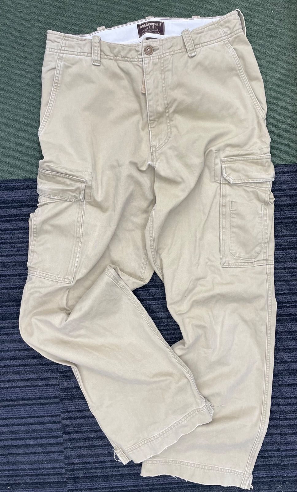 00s A&F アバクロ　カーゴパンツ ミリタリー　ベージュ　y2k 古着 00s A&F アバクロ カーゴパンツ ミリタリー ベージュ y2k 古着 中古