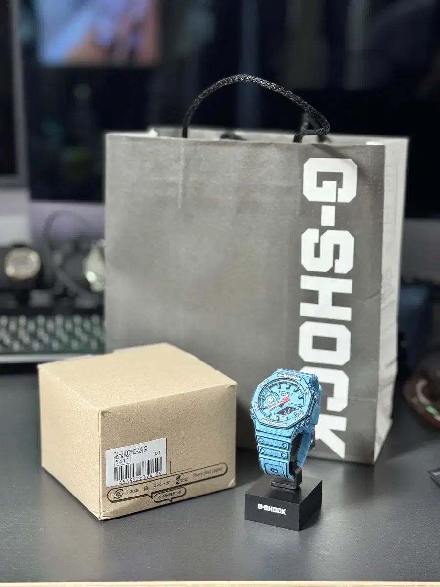 カシオ G-SHOCK GA-2100MNC-2ADR