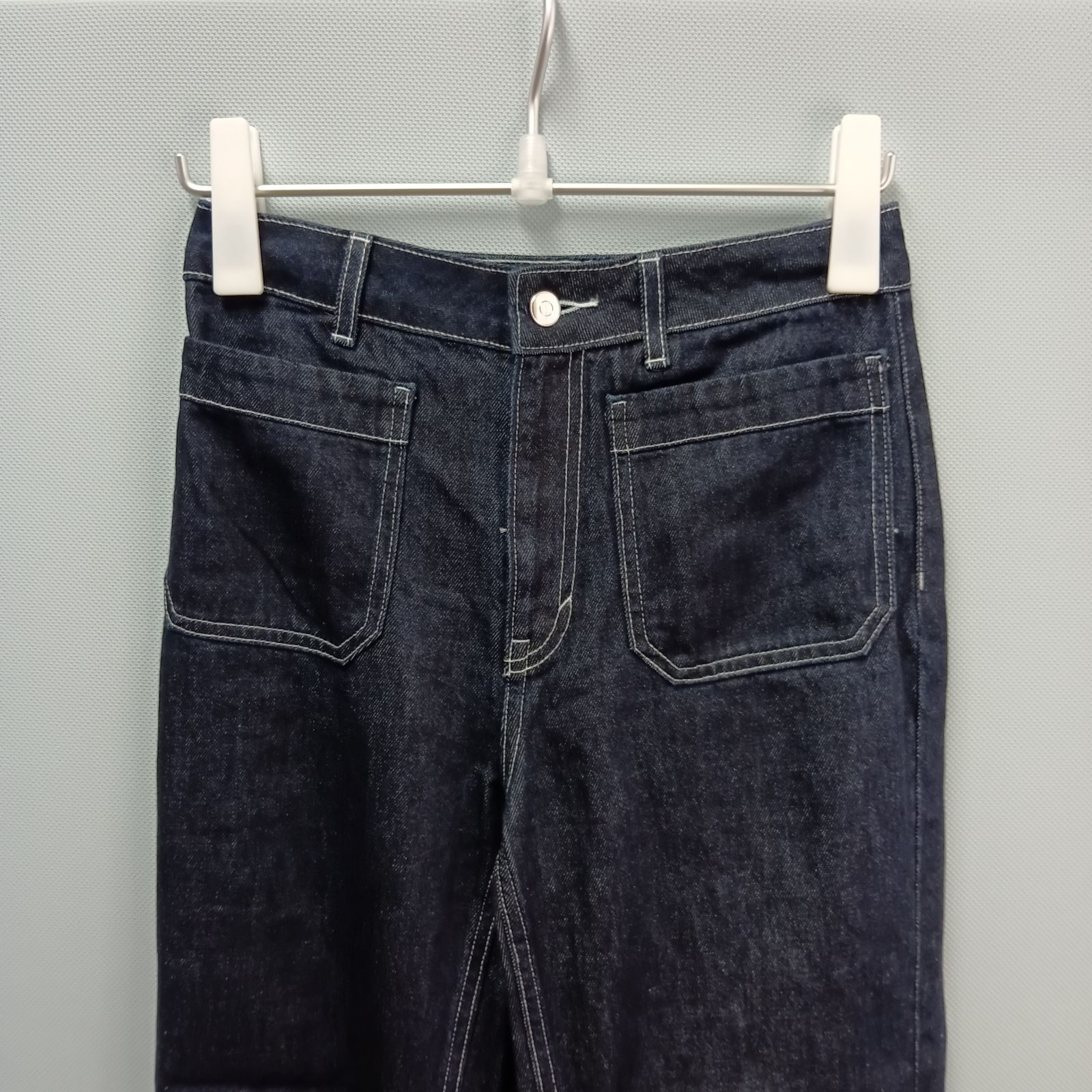 H&M ホワイトステッチ デニムパンツ 446 - メルカリ
