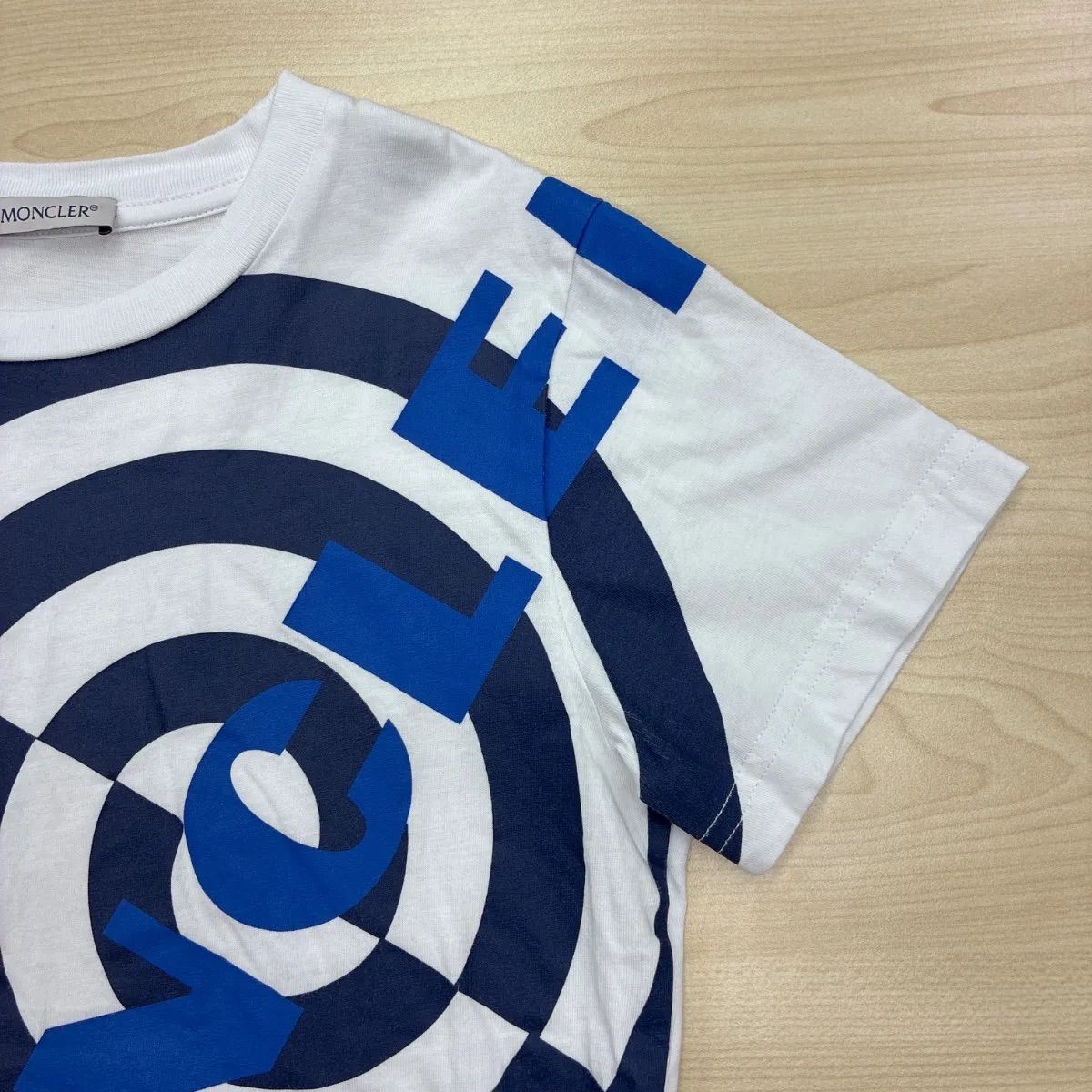 モンクレール MONCLER】キッズ プリントTシャツ 130 (8a) ホワイト